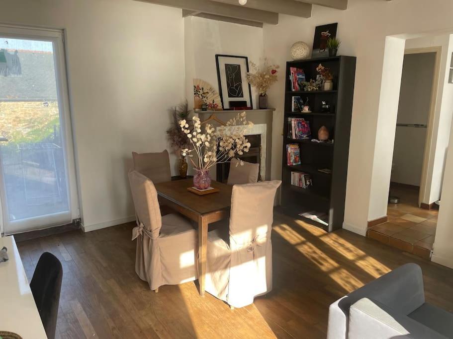 Charmante Maison, Coeur De Bourg Bazouges-la-Pérouse Eksteriør billede